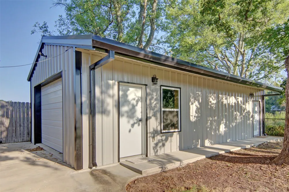 647 Oklahoma Street Van, TX 75790