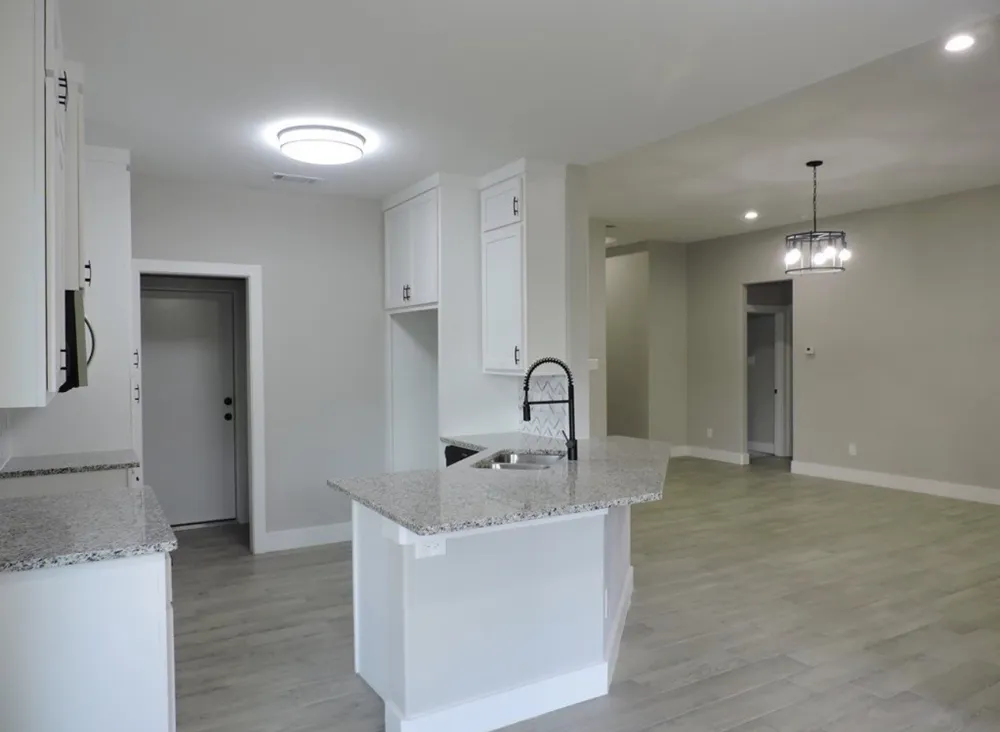 210 Holiday Gun Barrel City, TX 75156