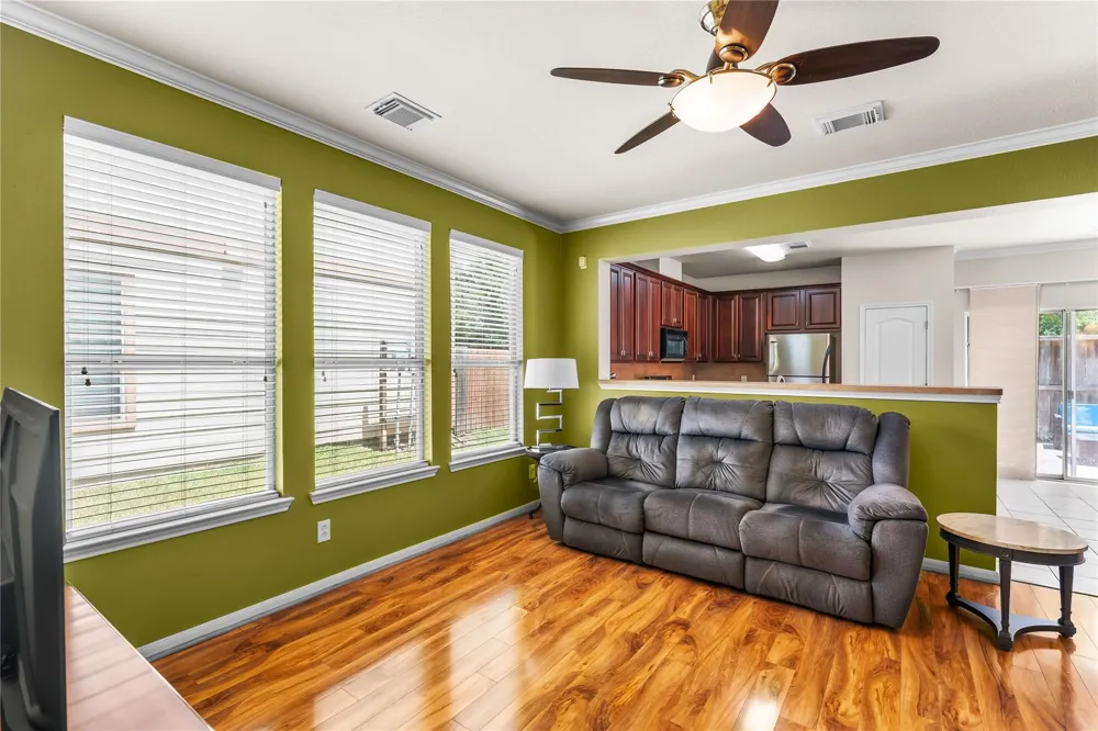 7911 Barnes Ridge Lane Houston, TX 77072