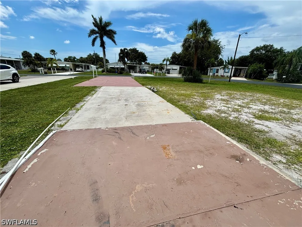 Valois Drive Bonita Springs, FL 34135