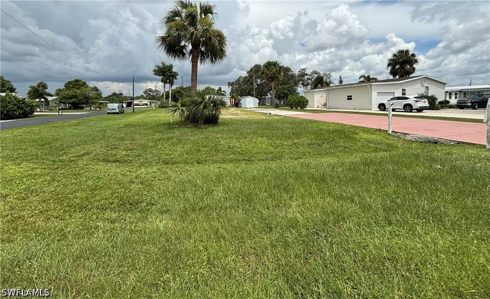 Valois Drive Bonita Springs, FL 34135