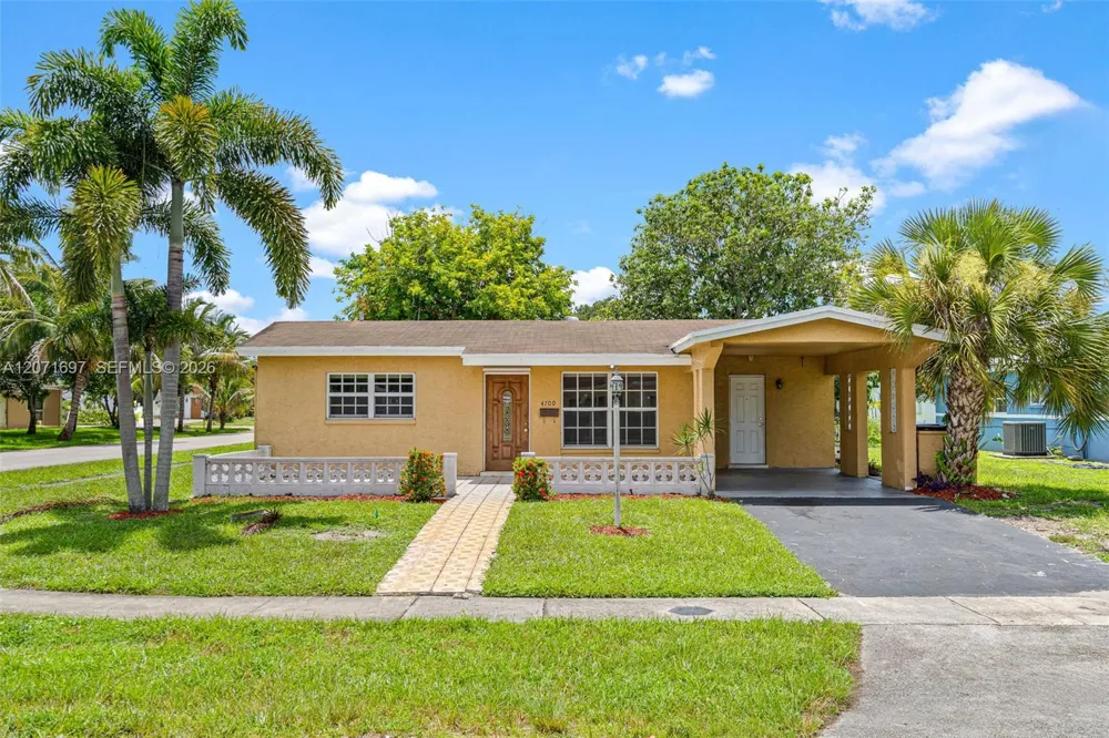 4700 NW 41st Pl Lauderdale Lakes, FL 33319