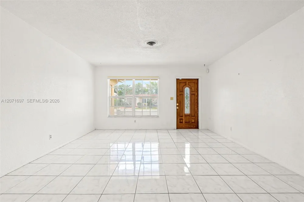 4700 NW 41st Pl Lauderdale Lakes, FL 33319