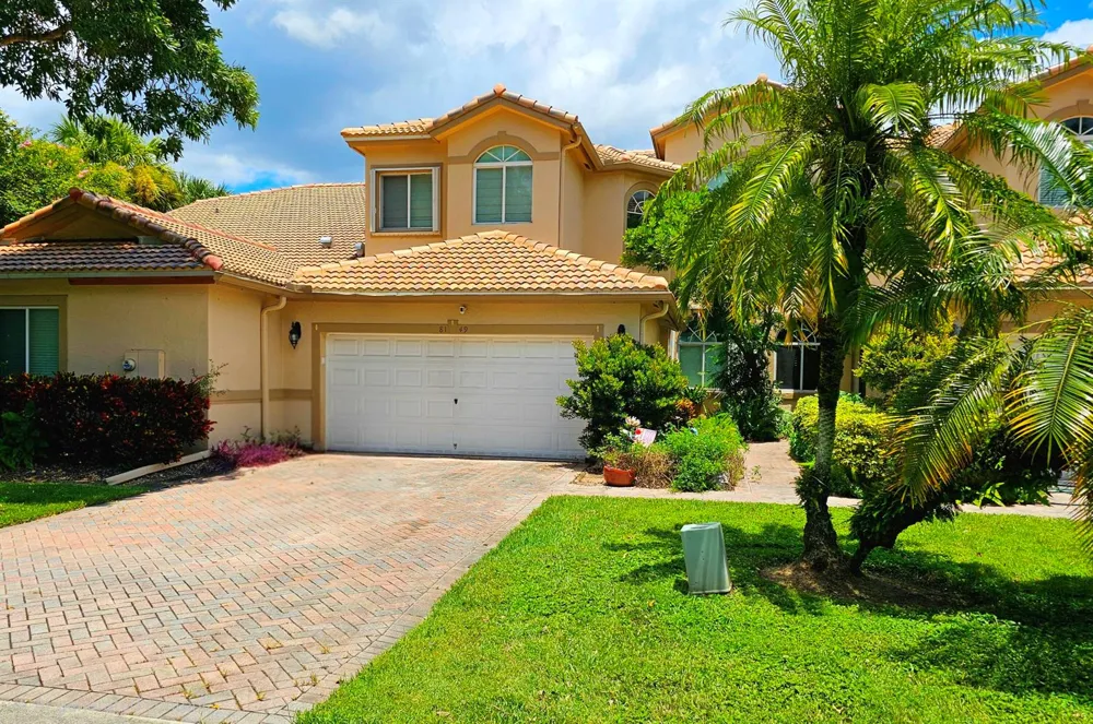 8149 MADISON LAKES CIRCLE S Davie, FL 33328