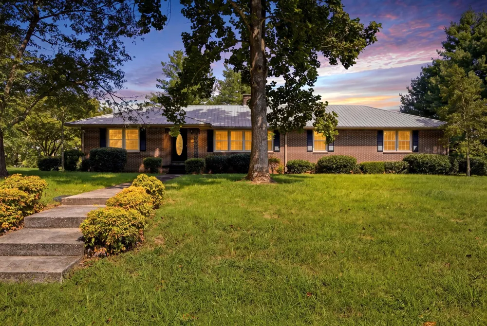 401 E Petty Lane Winchester, TN 37398