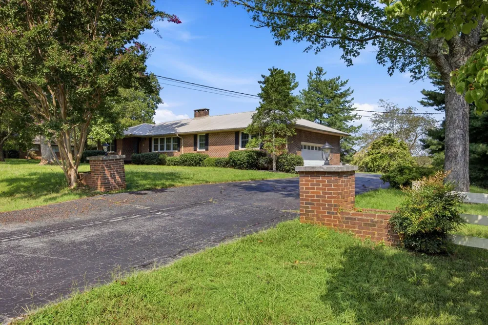 401 E Petty Lane Winchester, TN 37398