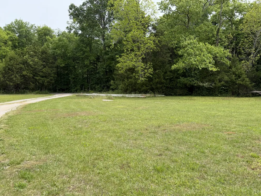 2405 Paul Finley Rd Lewisburg, TN 37091