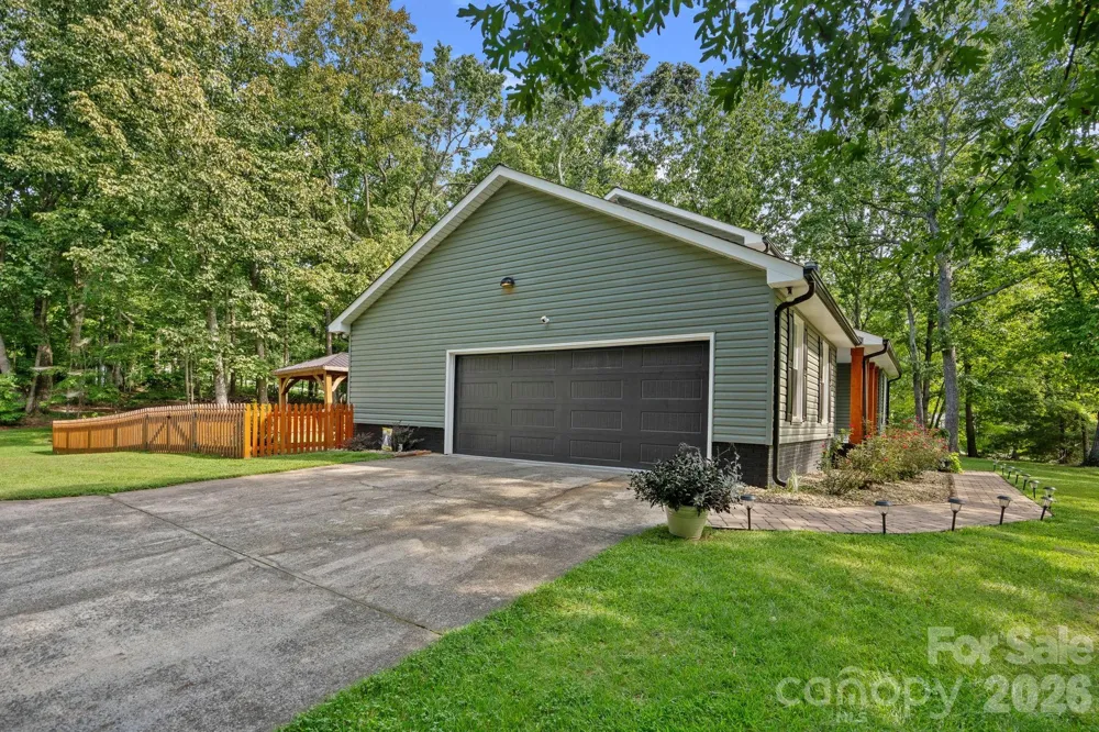2981 Oak Ridge Circle Lincolnton, NC 28092