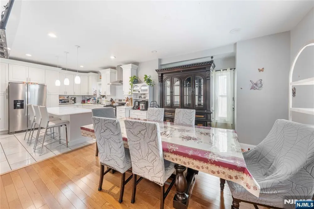 300-302 Ridge Street Newark, NJ 07104