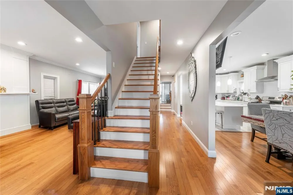 300-302 Ridge Street Newark, NJ 07104
