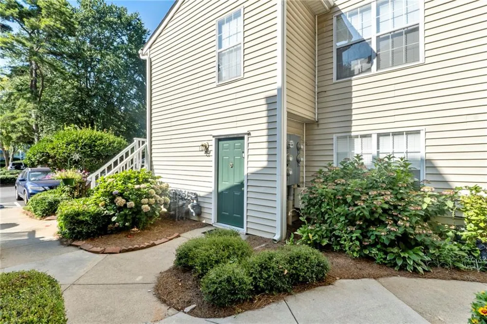 1211 Glenleaf Drive Peachtree Corners, GA 30092