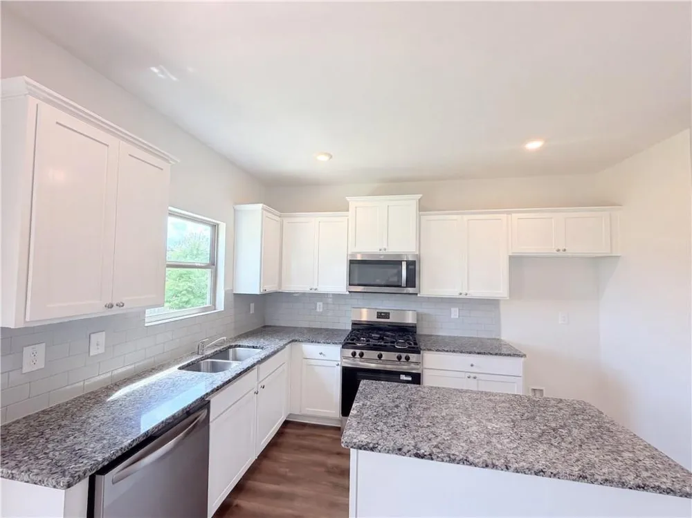 2048 Massey Lane Winder, GA 30680