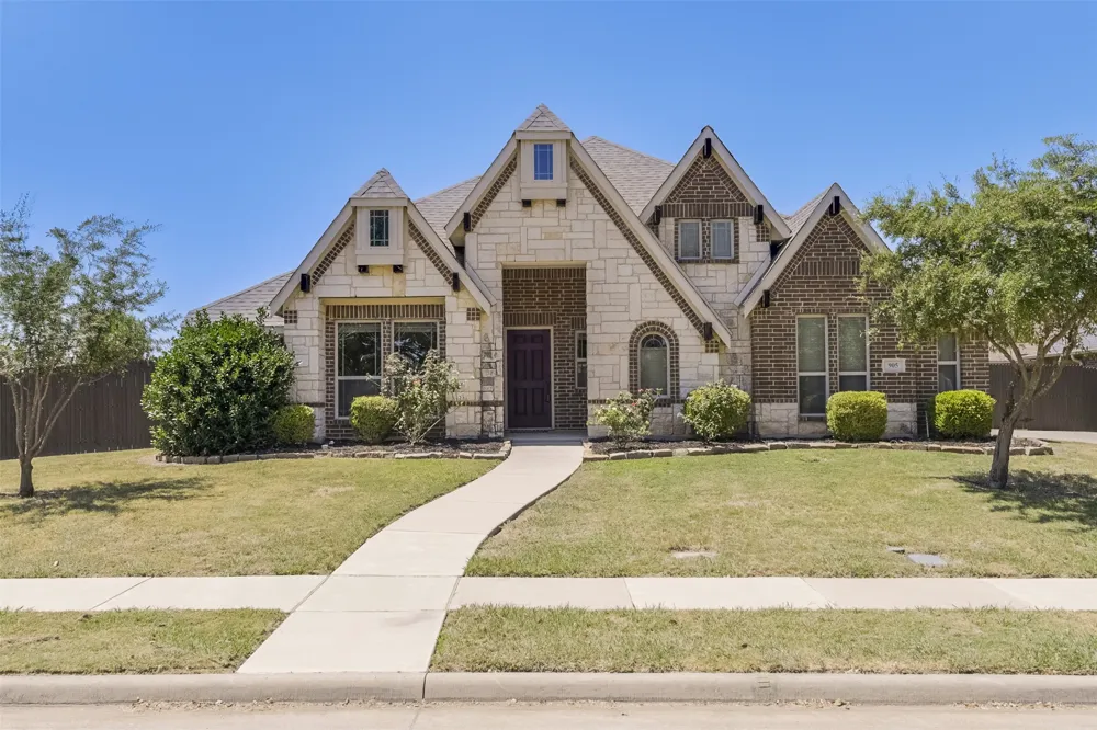 905 Mill Pond Drive Midlothian, TX 76065