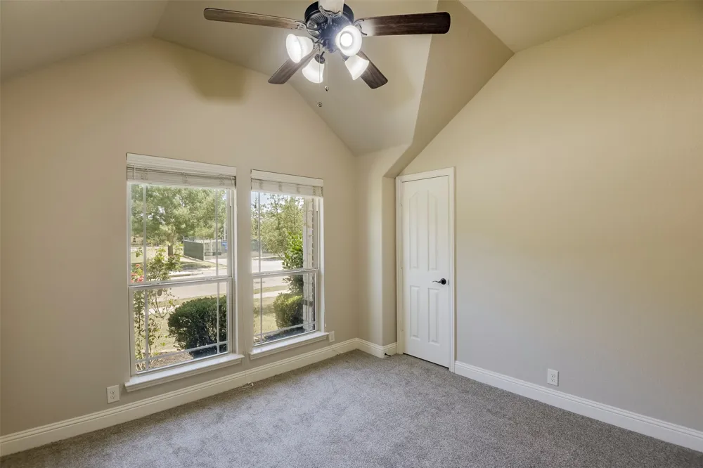 905 Mill Pond Drive Midlothian, TX 76065