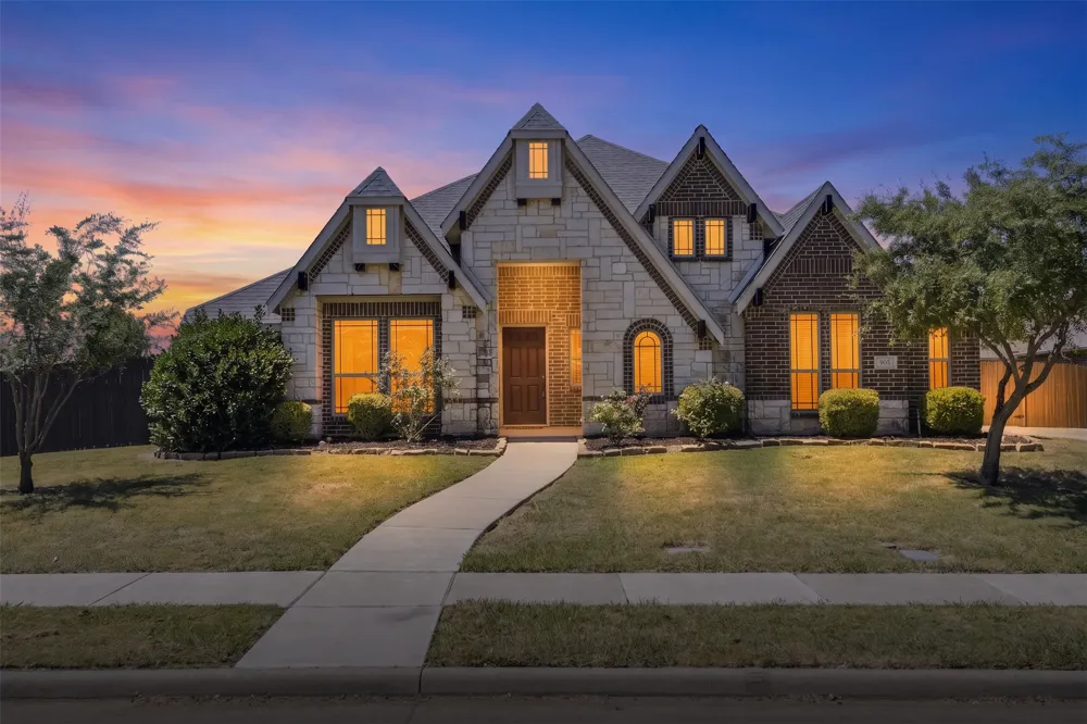 905 Mill Pond Drive Midlothian, TX 76065