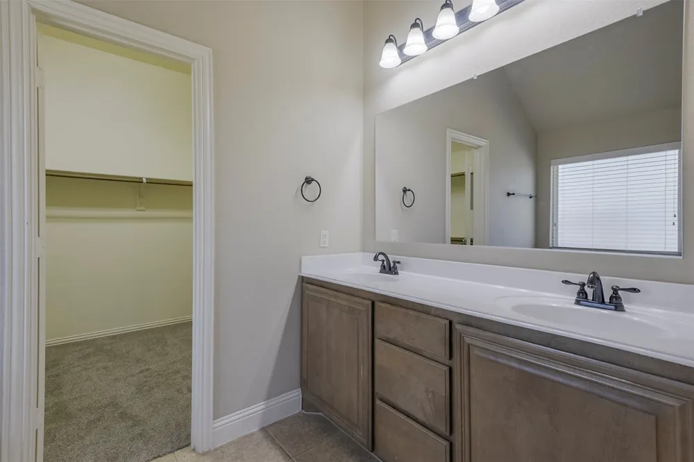 905 Mill Pond Drive Midlothian, TX 76065