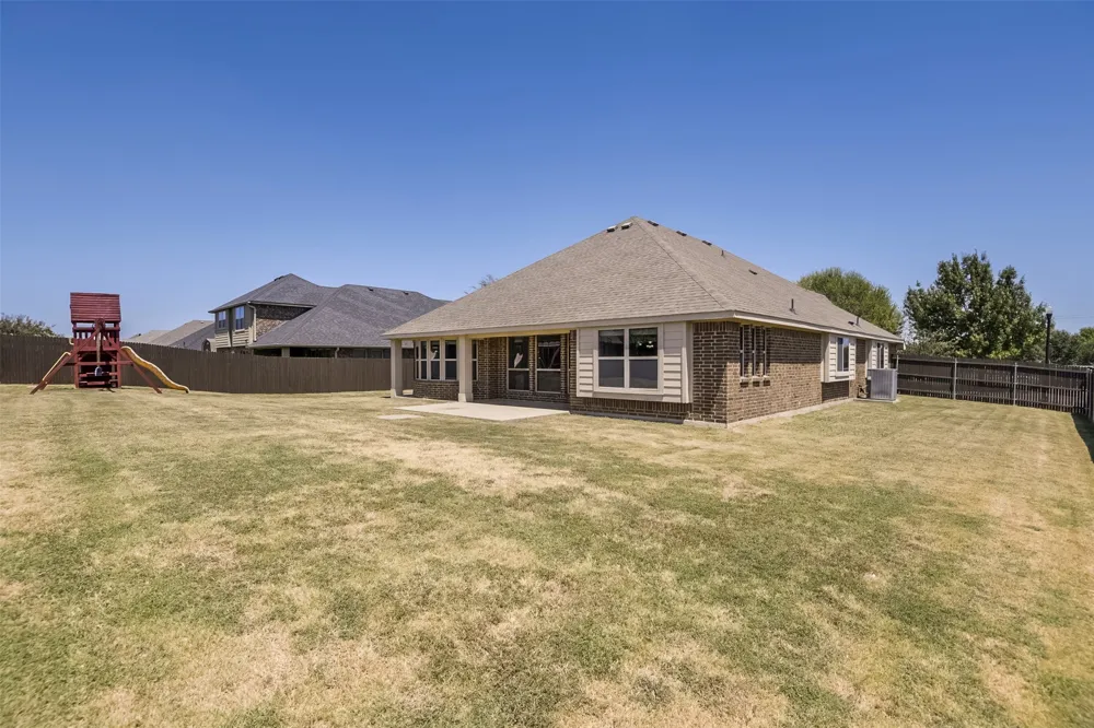 905 Mill Pond Drive Midlothian, TX 76065