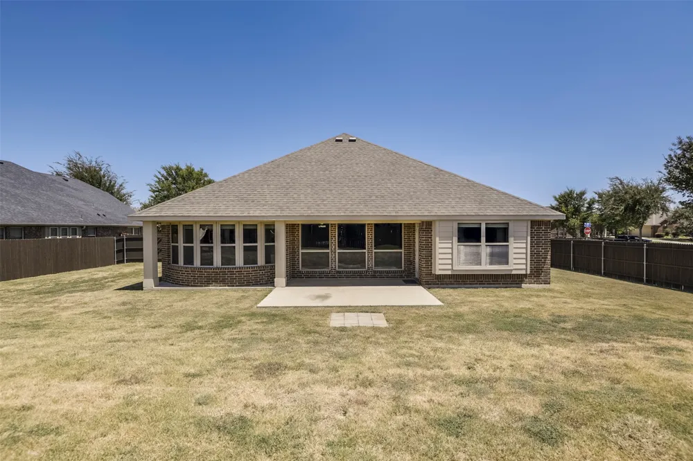905 Mill Pond Drive Midlothian, TX 76065