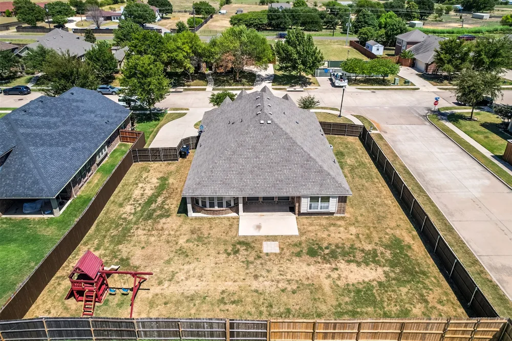 905 Mill Pond Drive Midlothian, TX 76065