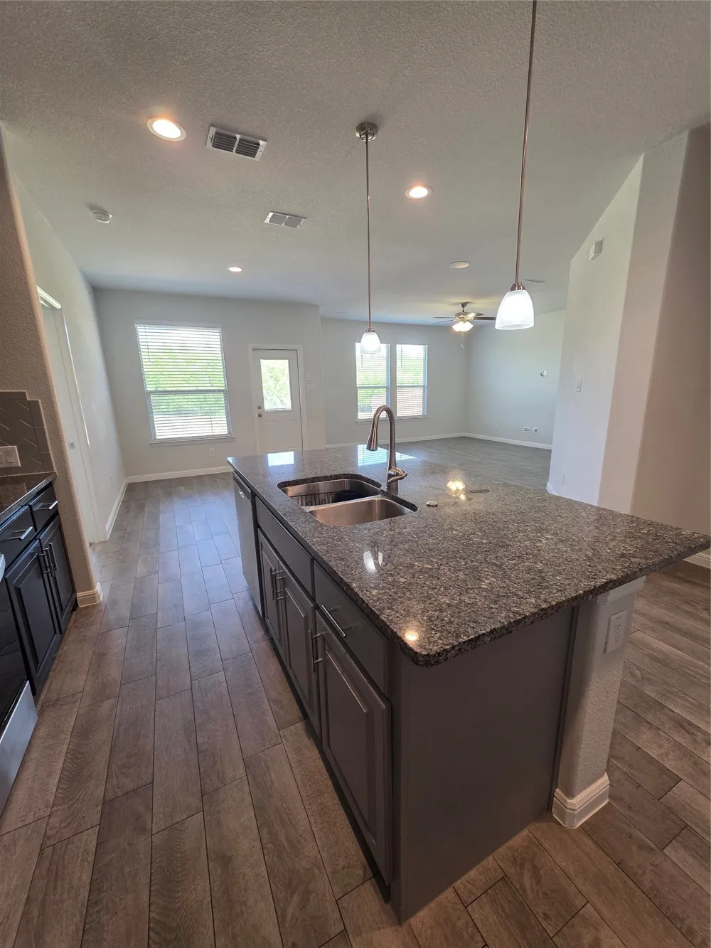 1215 Pacifica Trail Cleburne, TX 76033