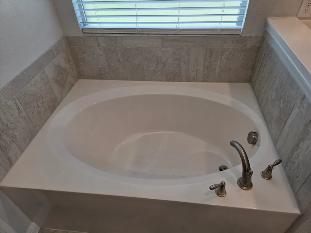 1215 Pacifica Trail Cleburne, TX 76033