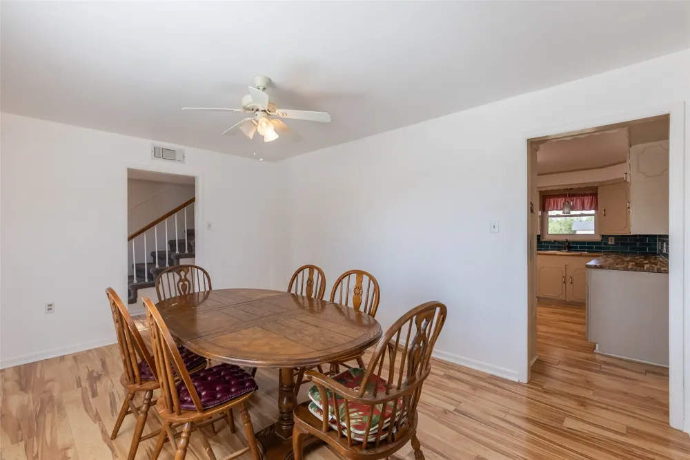 902 Avenue O Anson, TX 79501