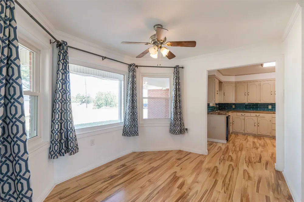 902 Avenue O Anson, TX 79501