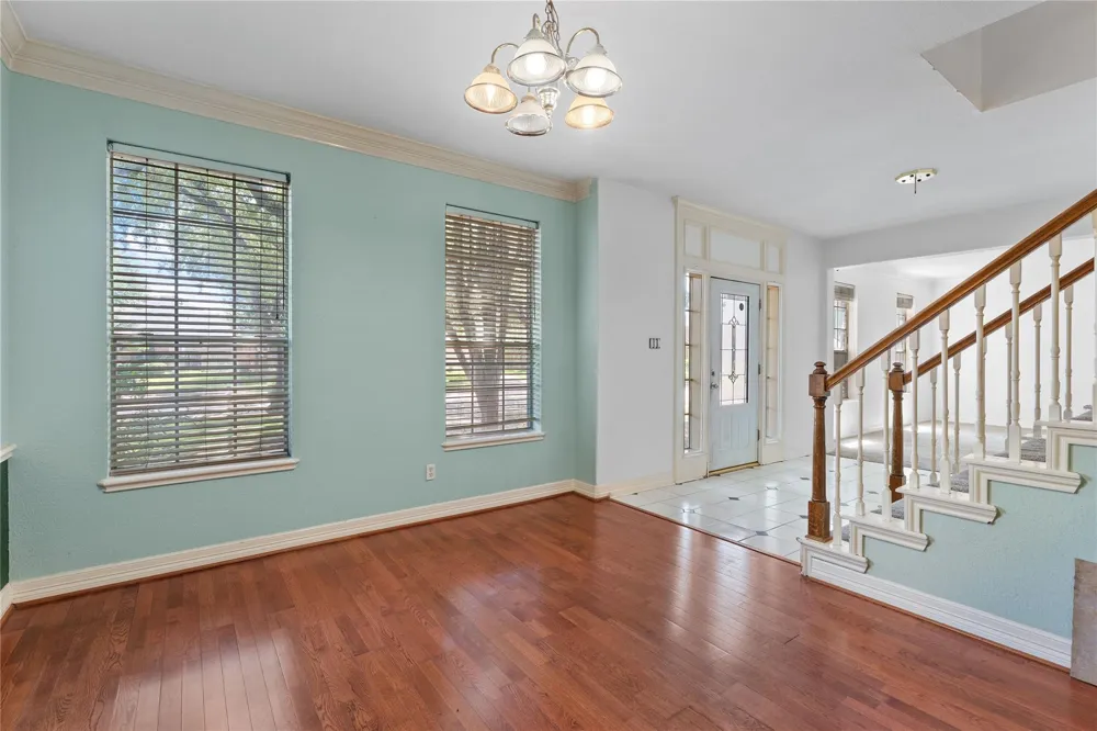 5819 Eldridge Glen Drive Houston, TX 77041