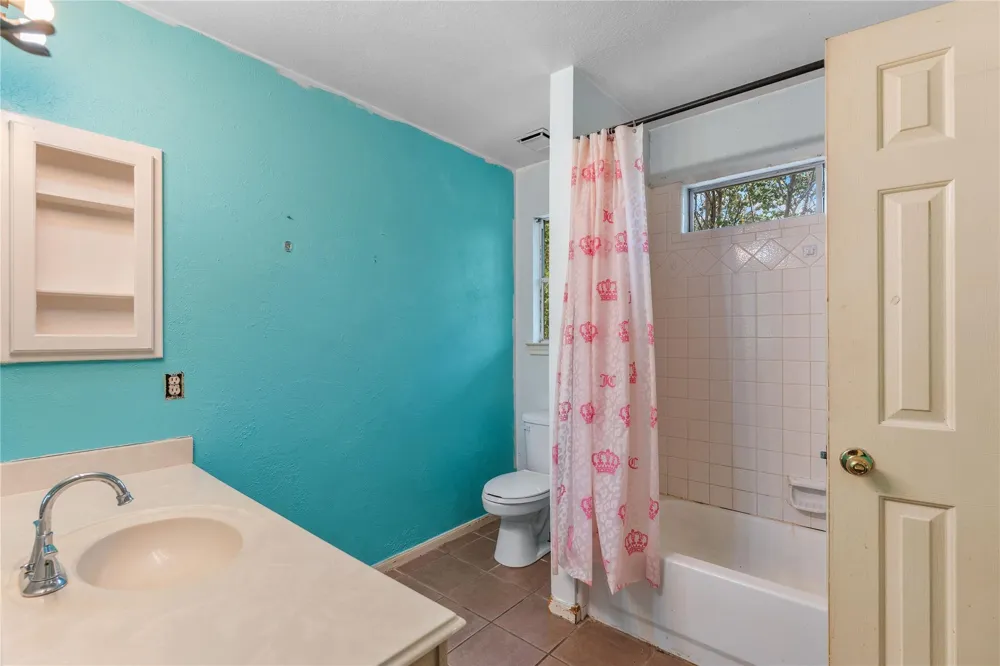 5819 Eldridge Glen Drive Houston, TX 77041