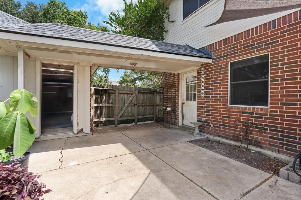 5819 Eldridge Glen Drive Houston, TX 77041