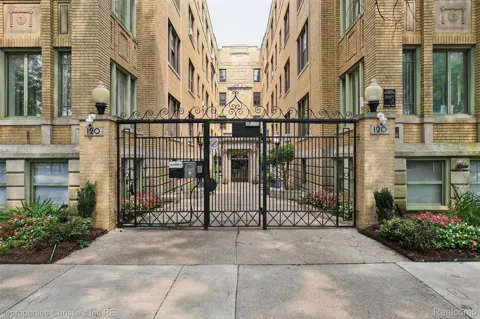 120 Seward Street #111
