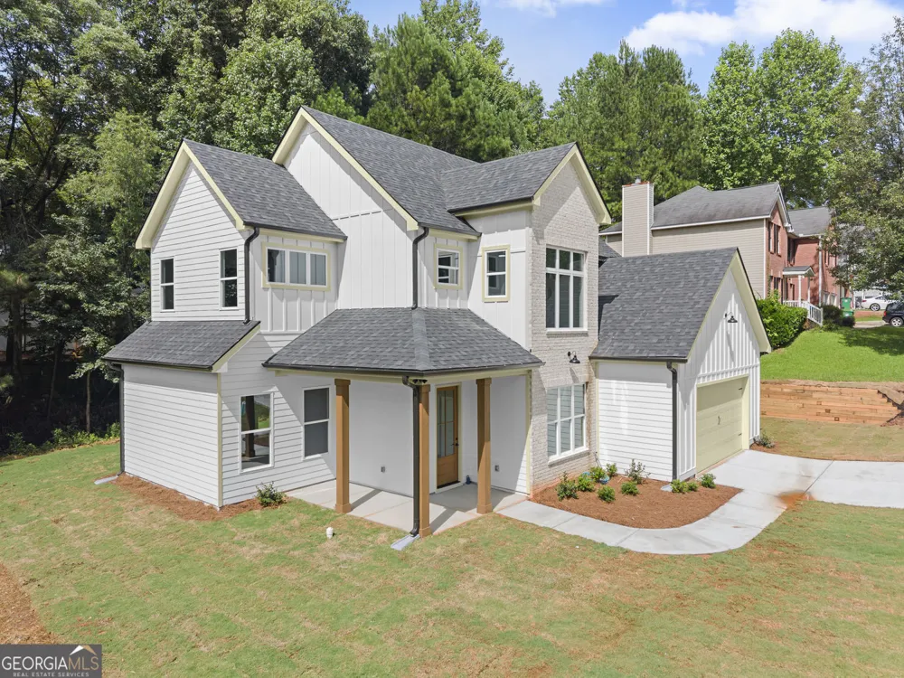 6490 Battery PT Stone Mountain, GA 30087