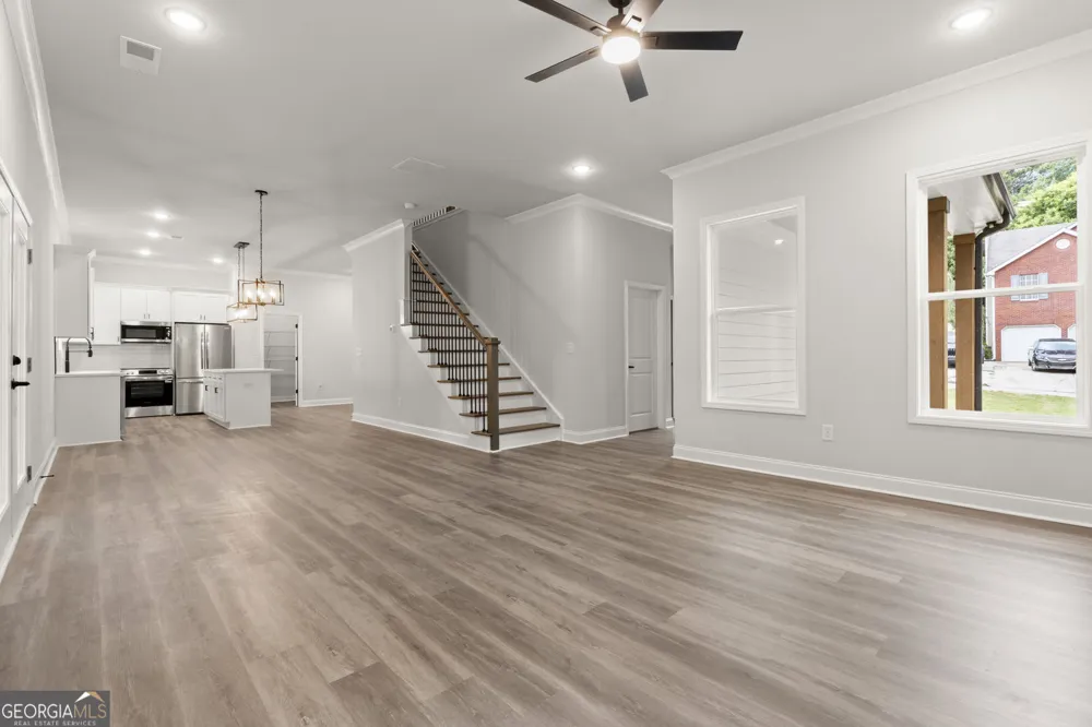 6490 Battery PT Stone Mountain, GA 30087