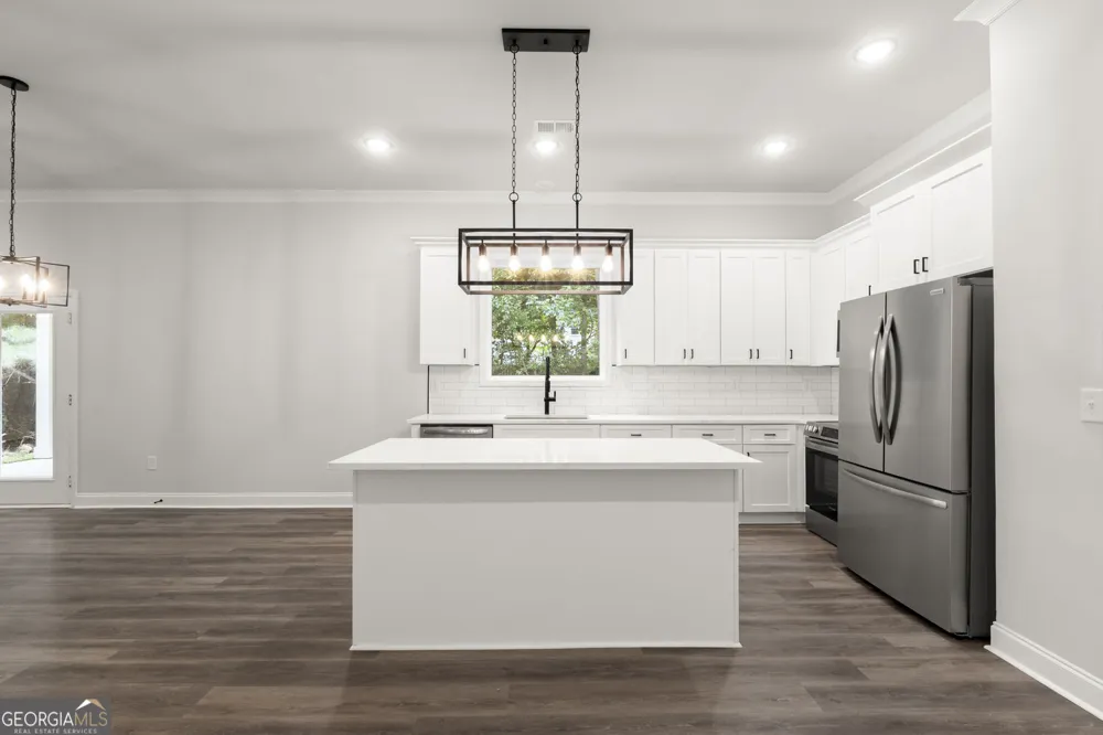 6490 Battery PT Stone Mountain, GA 30087