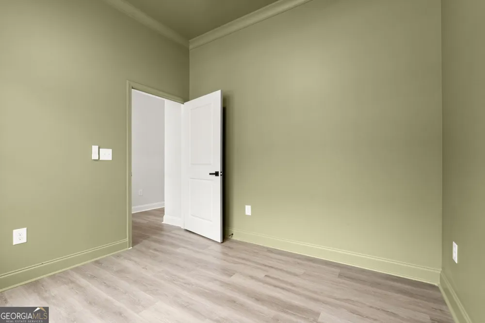6490 Battery PT Stone Mountain, GA 30087