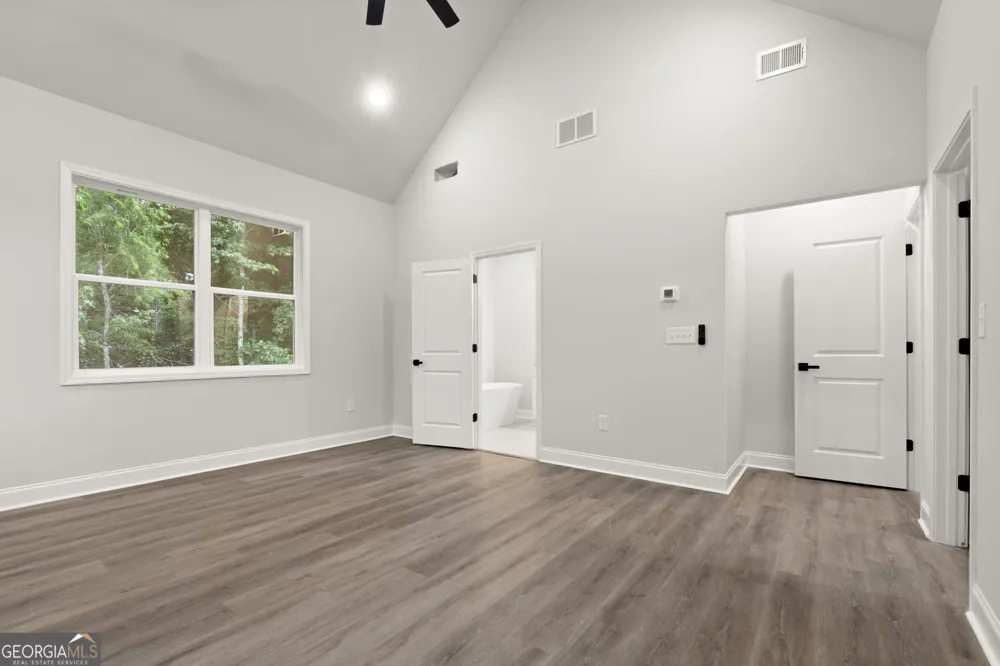6490 Battery PT Stone Mountain, GA 30087