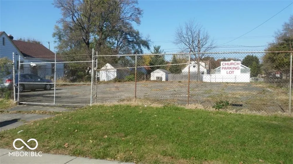 2245 E Riverside Drive Indianapolis, IN 46208