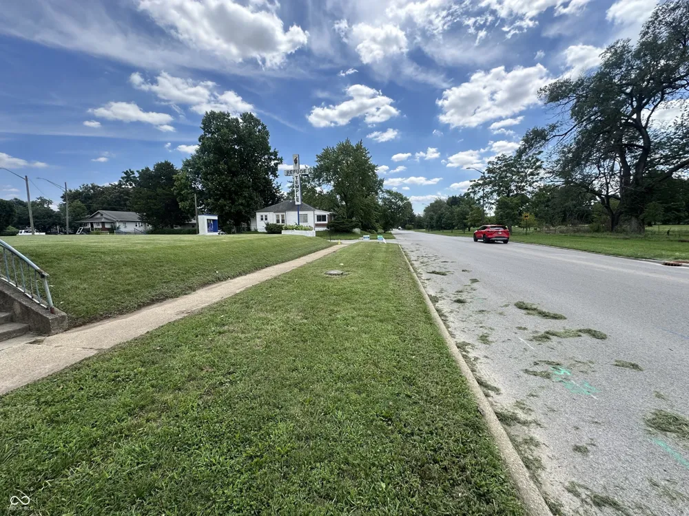 2245 E Riverside Drive Indianapolis, IN 46208