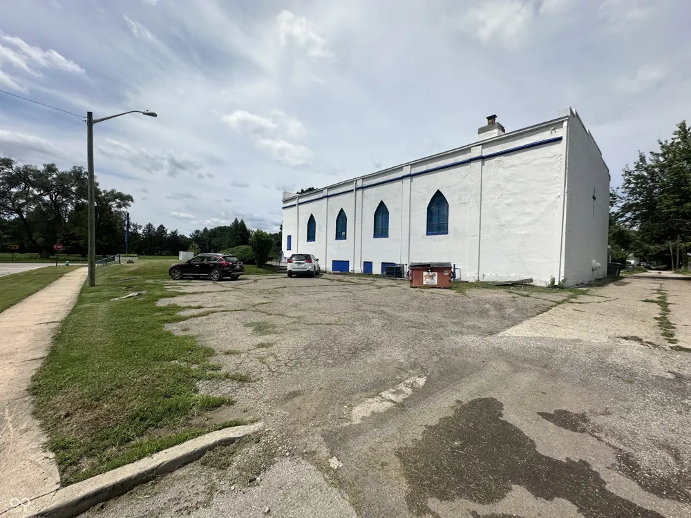 2245 E Riverside Drive Indianapolis, IN 46208