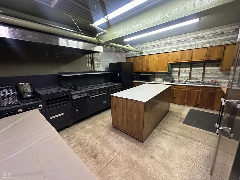 2245 E Riverside Drive Indianapolis, IN 46208