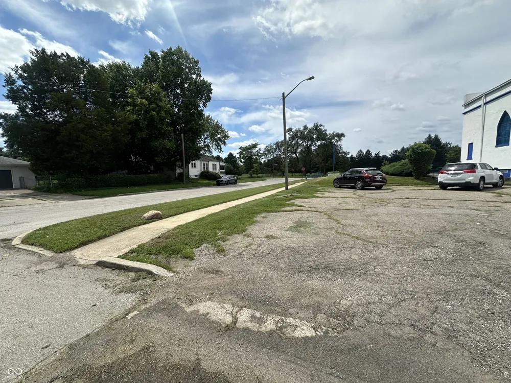 2245 E Riverside Drive Indianapolis, IN 46208