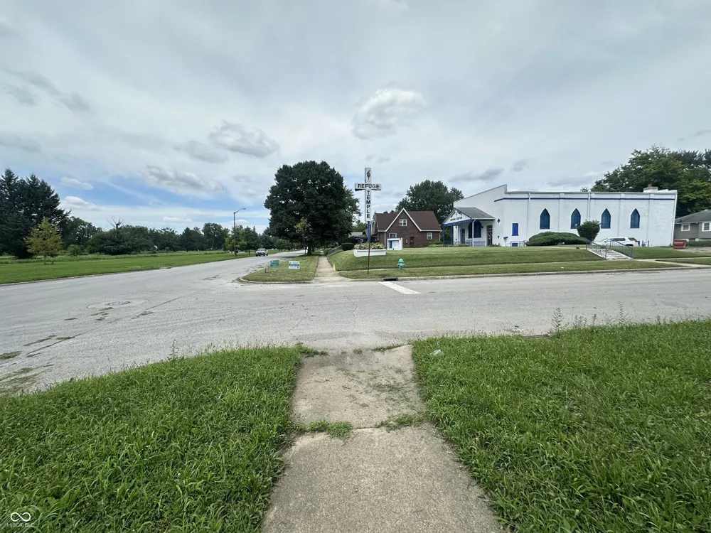 2245 E Riverside Drive Indianapolis, IN 46208