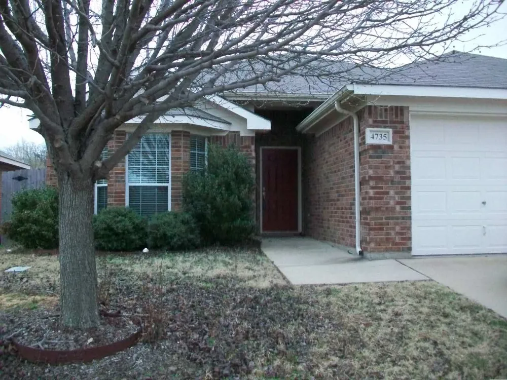 4735 Topaz Lane Granbury, TX 76049