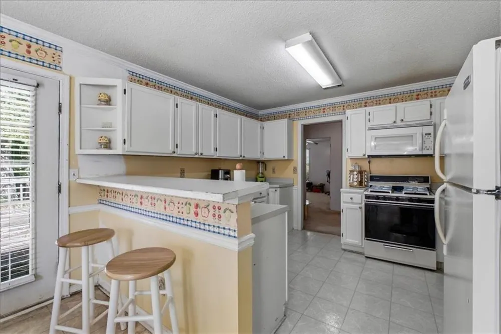 511 Barclay Court Stone Mountain, GA 30083