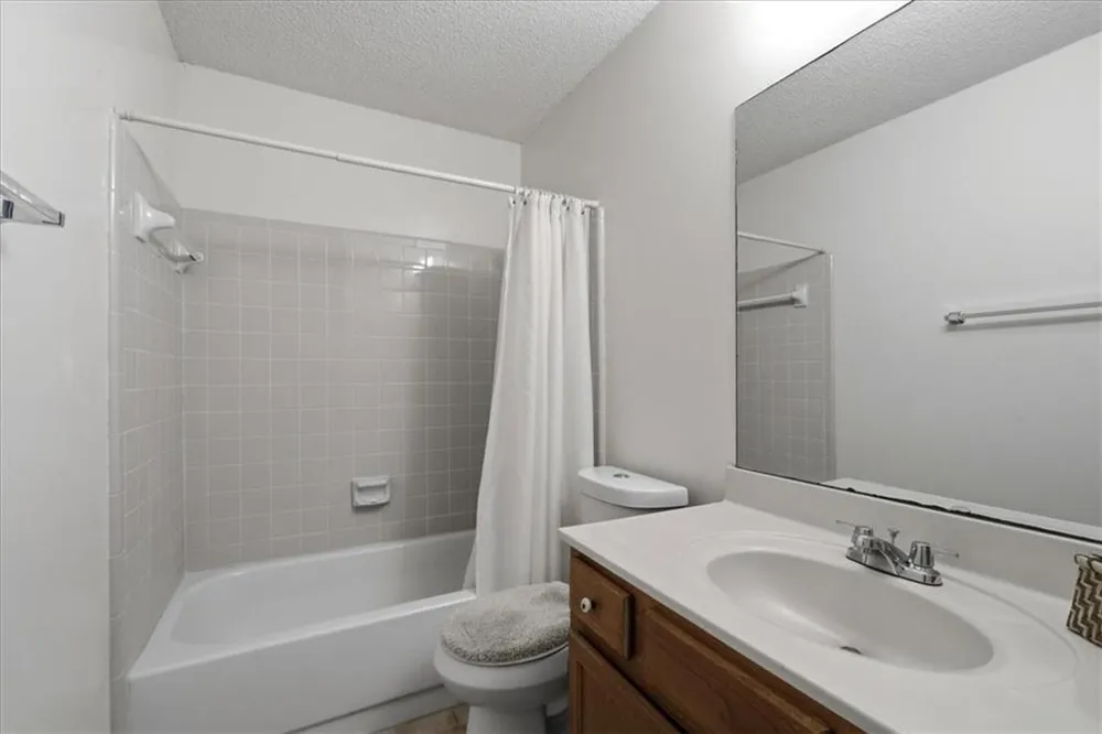 511 Barclay Court Stone Mountain, GA 30083