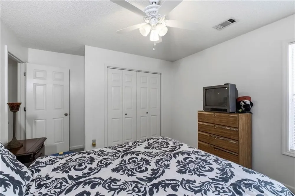 511 Barclay Court Stone Mountain, GA 30083
