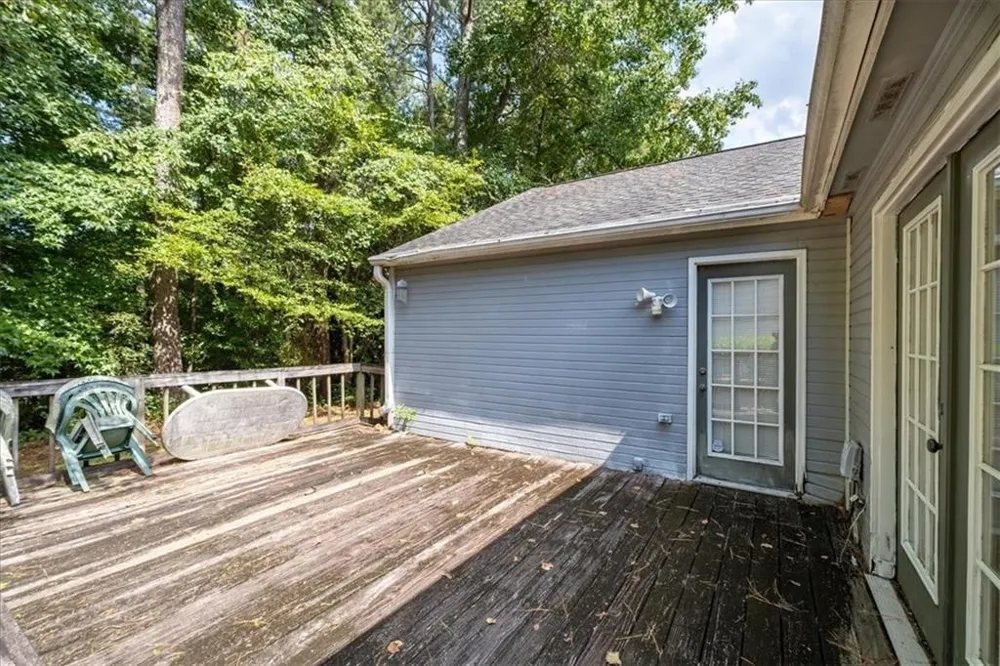 511 Barclay Court Stone Mountain, GA 30083