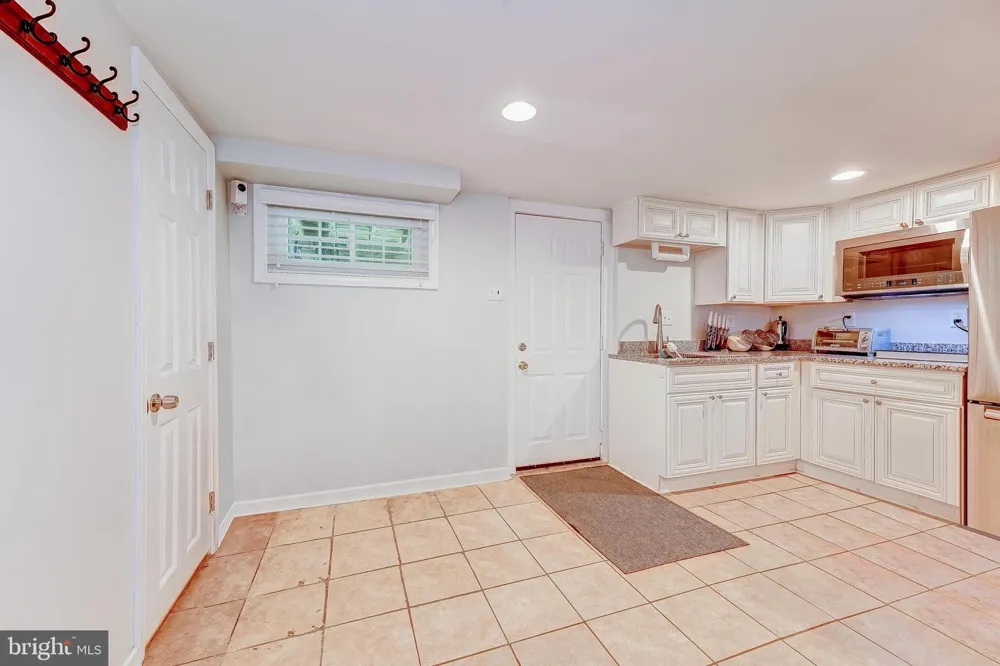 4901 7TH STREET #B Arlington, VA 22203