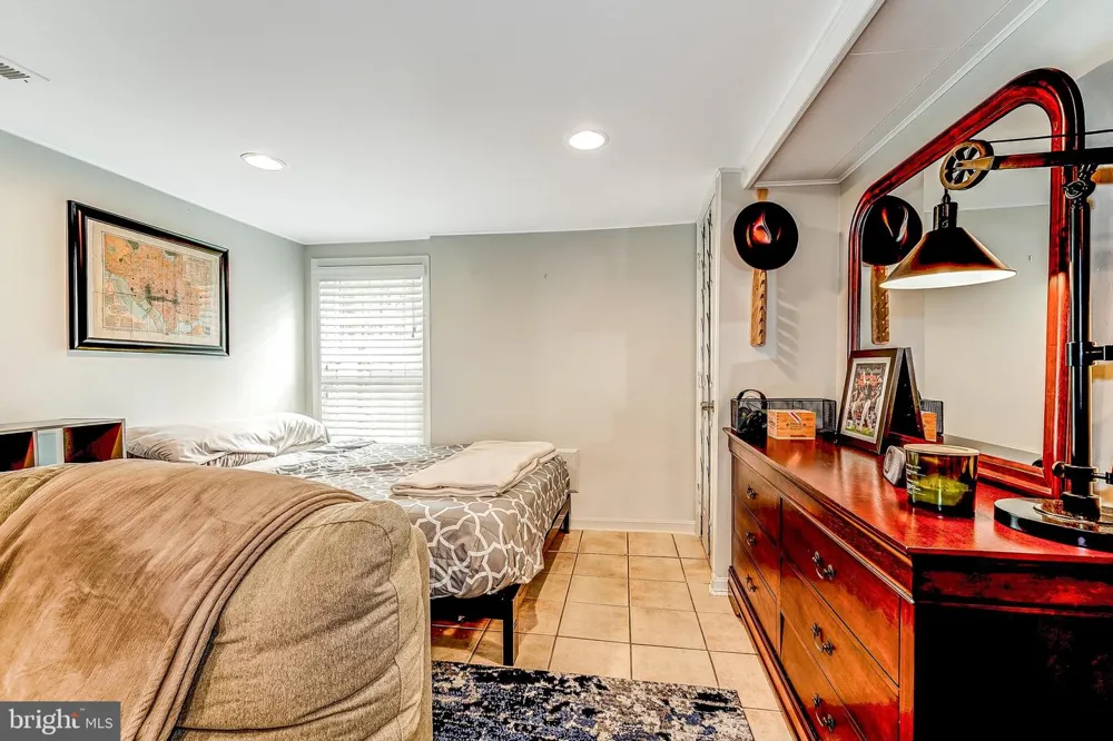4901 7TH STREET #B Arlington, VA 22203