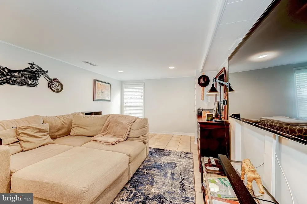 4901 7TH STREET #B Arlington, VA 22203